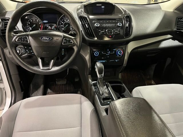 
 2018 Ford Escape S full									