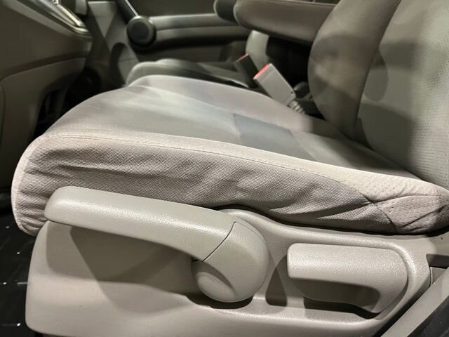 
 2011 Honda CR-V SE full									