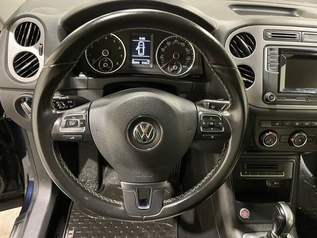 
 2016 Volkswagen Tiguan 2.0T S 4Motion full									