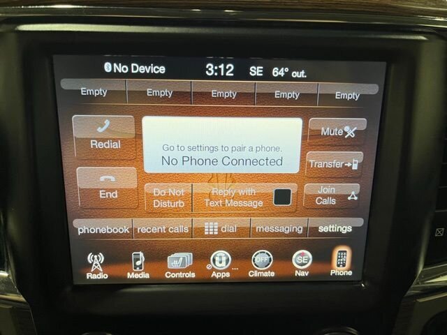 
 2016 RAM 1500 Laramie full									