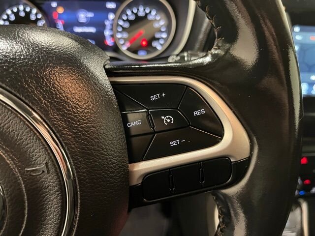 
 2020 Jeep Compass Latitude full									