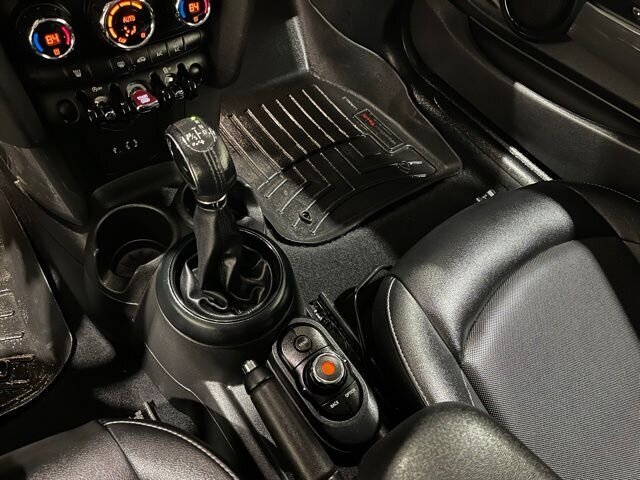 
 2017 MINI Cooper 3-door Base full									