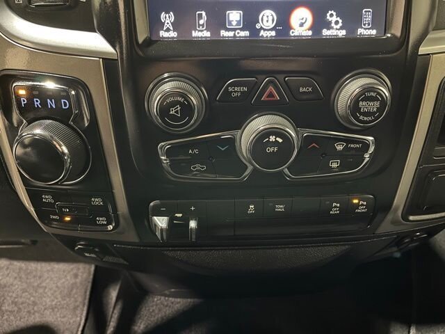 
 2016 RAM 1500 Big Horn full									