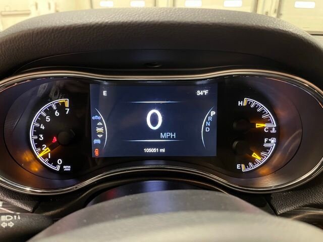 
 2020 Jeep Grand Cherokee Altitude full									