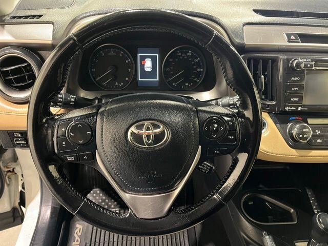 
 2017 Toyota RAV4 XLE full									