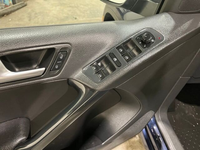 
 2016 Volkswagen Tiguan S 4Motion full									