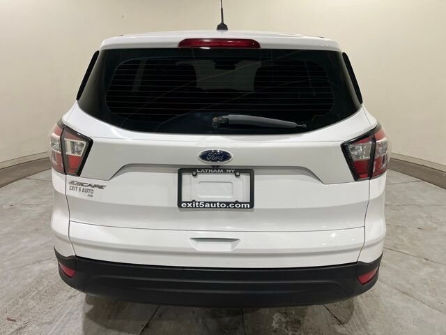 
 2018 Ford Escape S full									