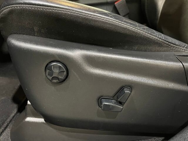 
 2020 Jeep Grand Cherokee Altitude full									