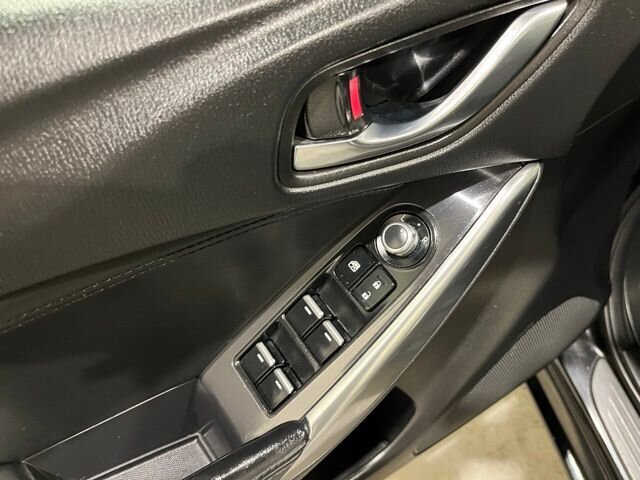 
 2017 Mazda Mazda6 Touring full									