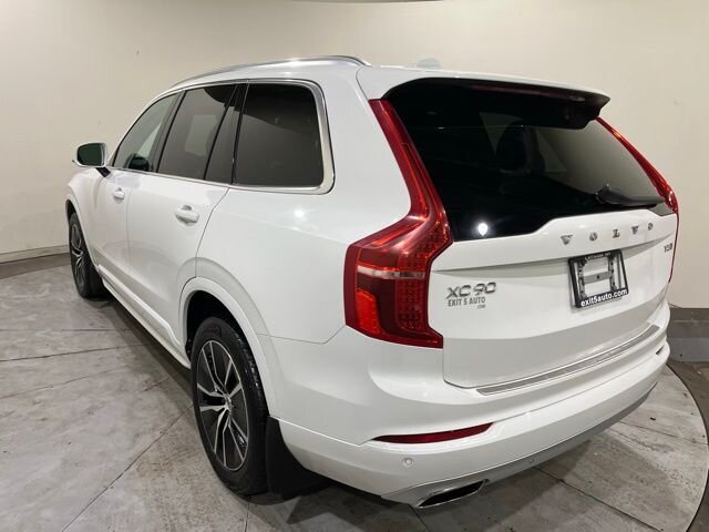 
 2020 Volvo XC90 T5 Momentum full									