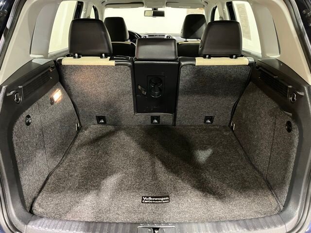 
 2016 Volkswagen Tiguan S 4Motion full									