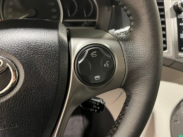 
 2014 Toyota Venza XLE full									