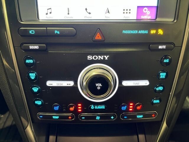 
 2019 Ford Explorer Limited full									