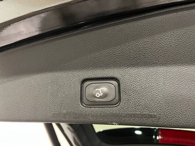 
 2019 Ford Explorer Limited full									