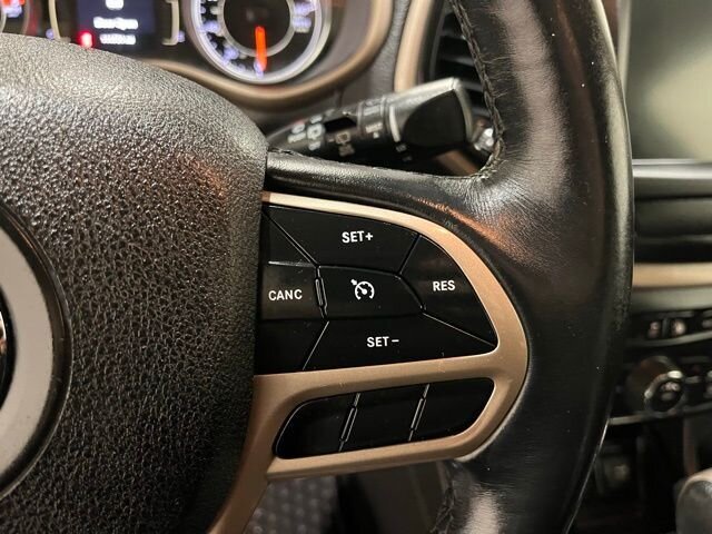 
 2017 Jeep Cherokee Latitude full									