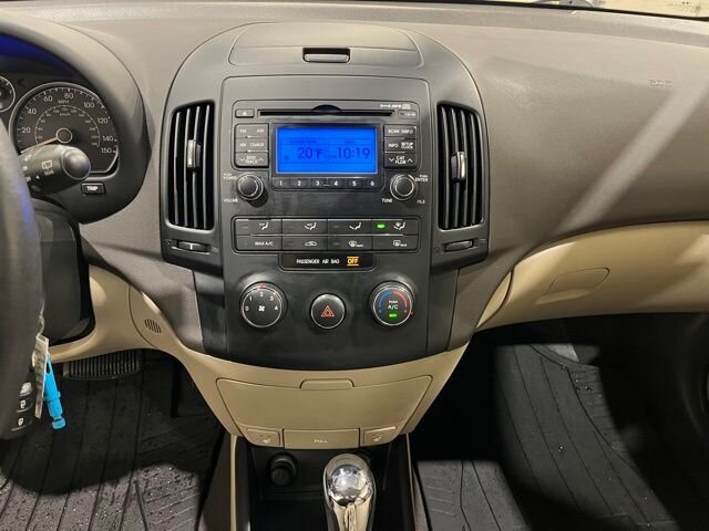 
 2011 Hyundai ELANTRA Touring SE full									