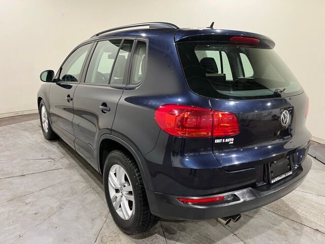 
 2016 Volkswagen Tiguan 2.0T S 4Motion full									