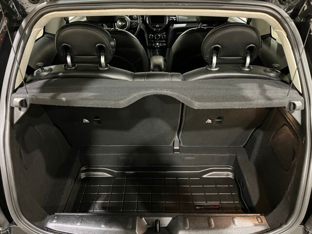 
 2017 MINI Cooper 3-door Base full									