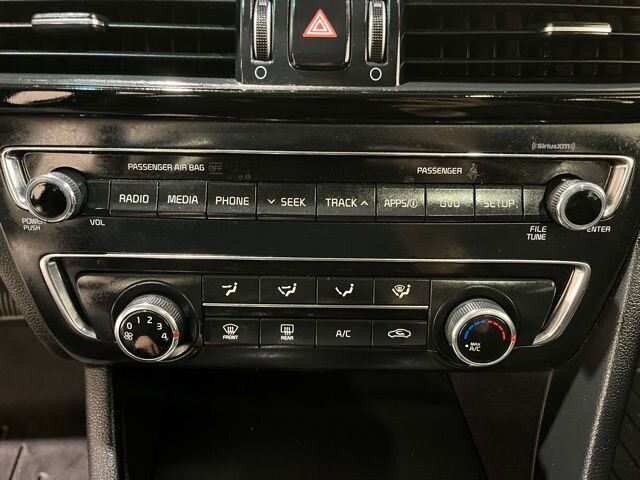 
 2018 Kia Optima S full									