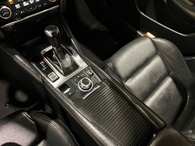 
 2017 Mazda Mazda6 Touring full									