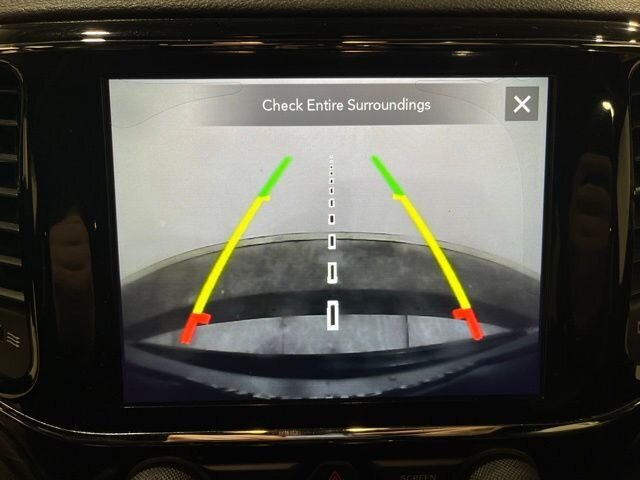 
 2020 Jeep Grand Cherokee Altitude full									