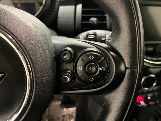 
 2017 MINI Cooper 3-door Base full									