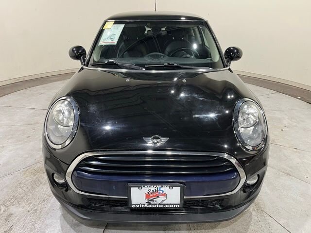 
 2017 MINI Cooper 3-door Base full									