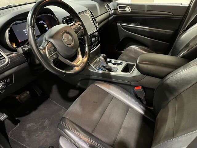 
 2020 Jeep Grand Cherokee Altitude full									