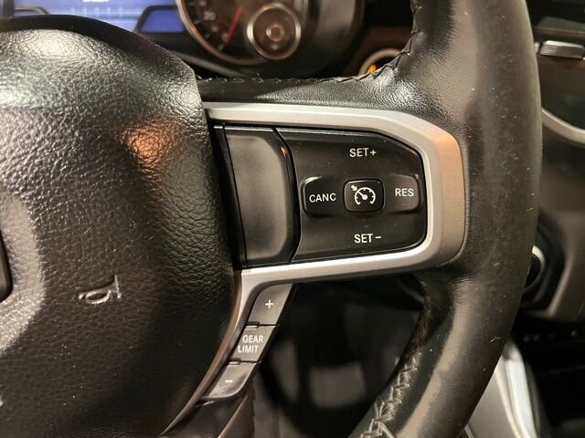 
 2019 RAM 1500 Big Horn/Lone Star w/ Apple Car Play full									