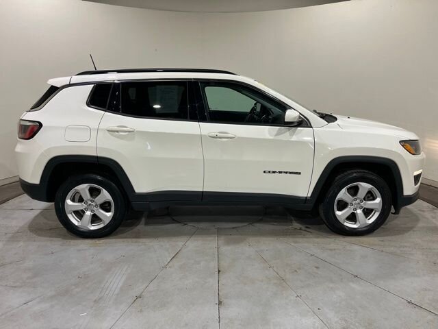 
 2020 Jeep Compass Latitude full									