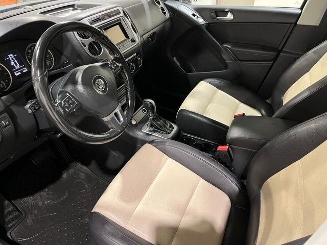 
 2016 Volkswagen Tiguan S 4Motion full									