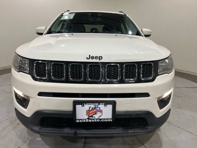 
 2020 Jeep Compass Latitude full									