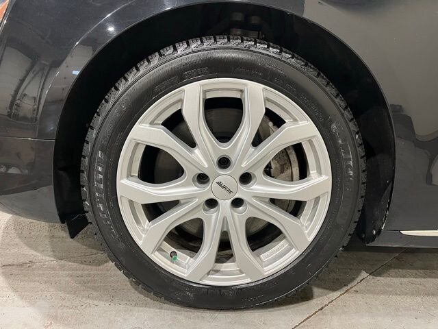 
 2015 Audi A8 L L 3.0T quattro full									