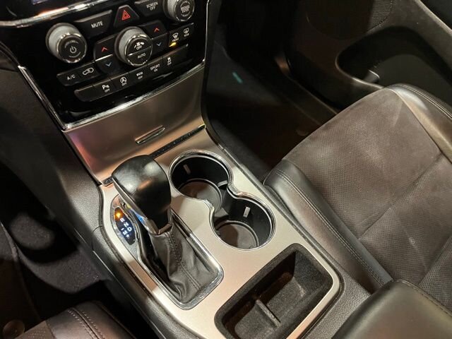 
 2020 Jeep Grand Cherokee Altitude full									