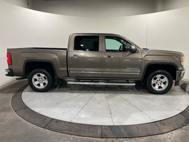 
 2015 GMC Sierra 1500 SLT full									