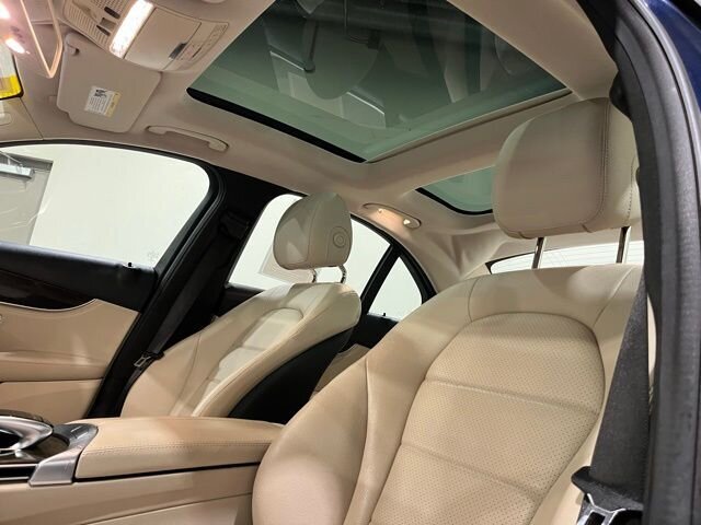 
 2015 Mercedes-Benz C-Class C 300 4MATIC full									