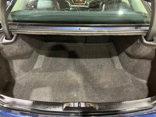 
 2016 Chrysler 300 Series Limited full									