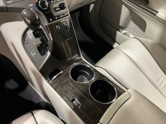 
 2014 Toyota Venza XLE full									