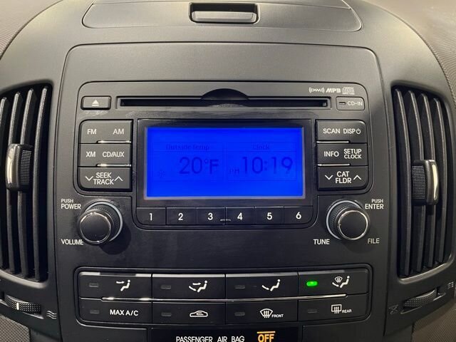 
 2011 Hyundai ELANTRA Touring SE full									