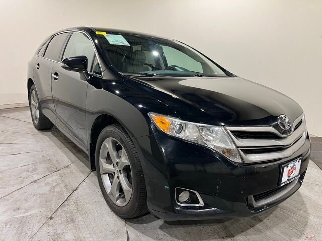 
 2014 Toyota Venza XLE full									