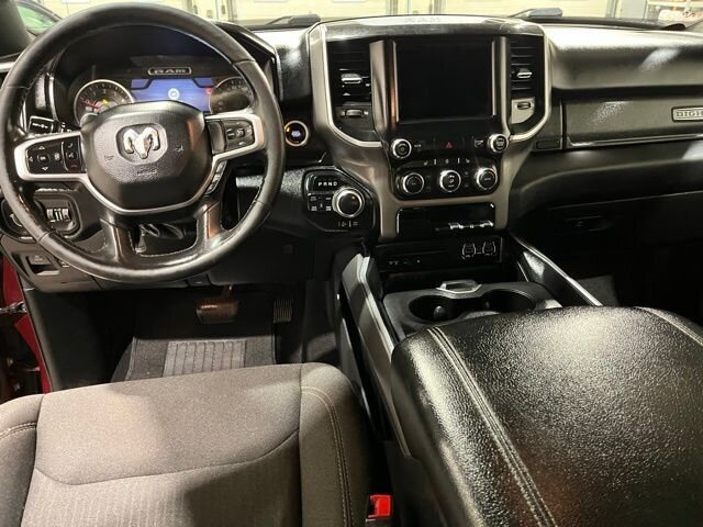 
 2019 RAM 1500 Big Horn/Lone Star w/ Apple Car Play full									