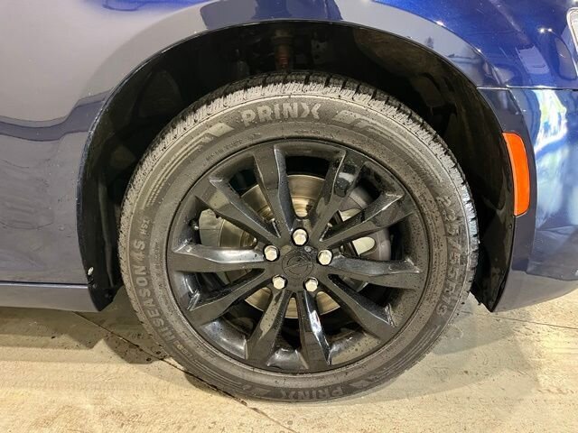 
 2016 Chrysler 300 Series Limited full									