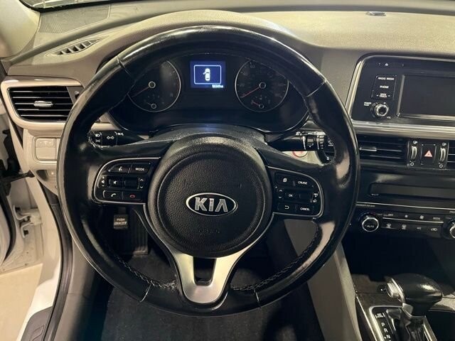 
 2016 Kia Optima EX full									