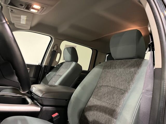 
 2016 RAM 1500 Big Horn full									