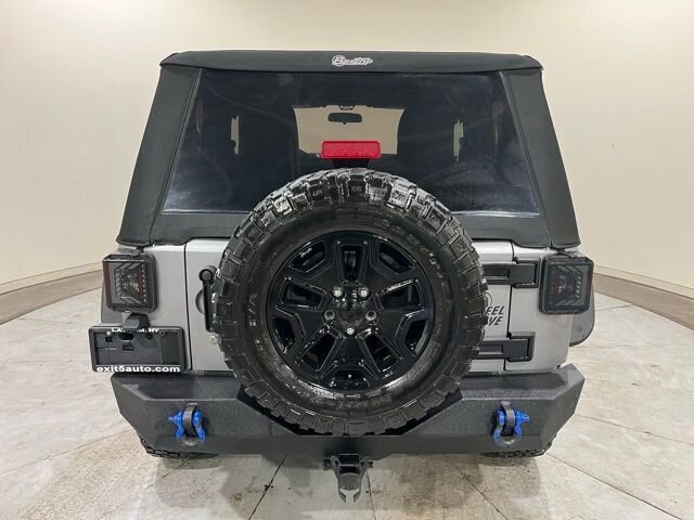 
 2017 Jeep Wrangler Willys Wheeler full									