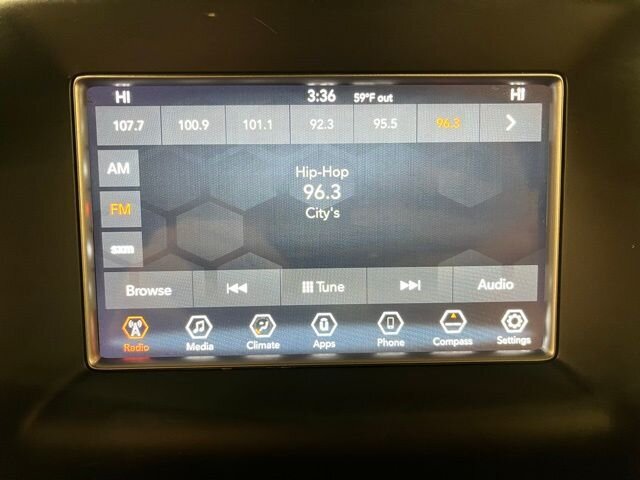 
 2018 Jeep Grand Cherokee Laredo E full									