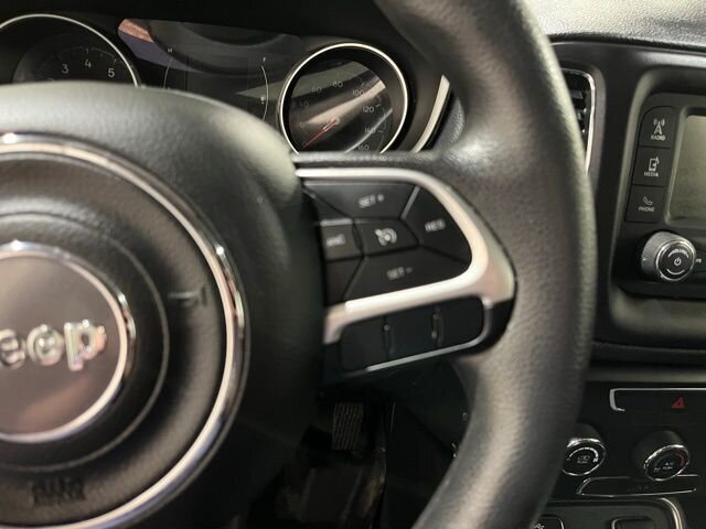 
 2018 Jeep Compass Sport full									