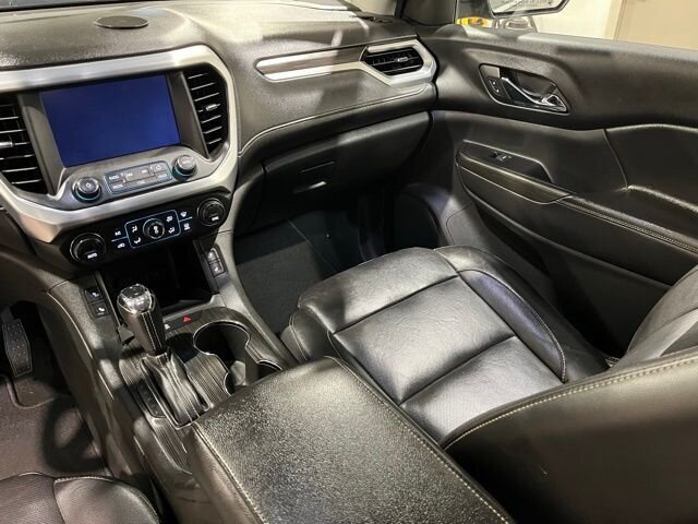 
 2017 GMC Acadia SLT-1 full									