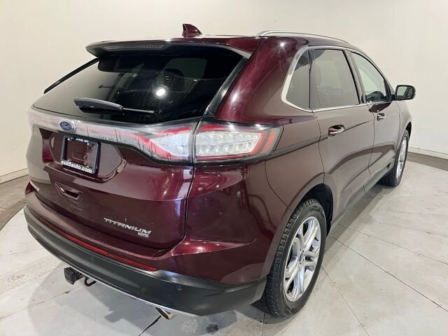 
 2017 Ford Edge Titanium full									