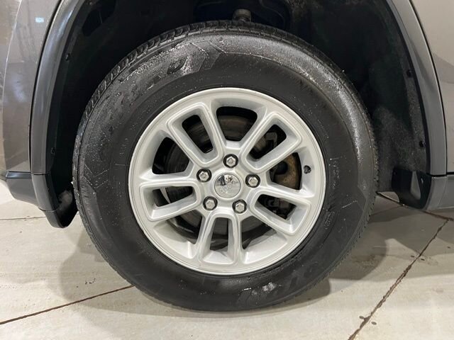 
 2018 Jeep Grand Cherokee Laredo E full									